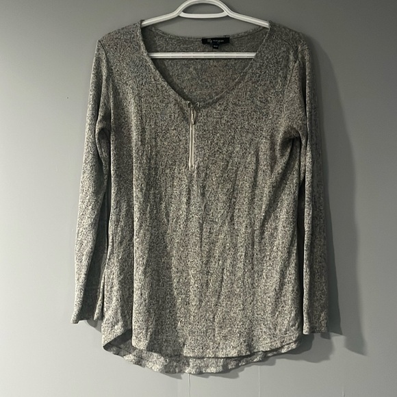 Lily Morgan Tops - Lily Morgan Long Sleeve Top Size Medium